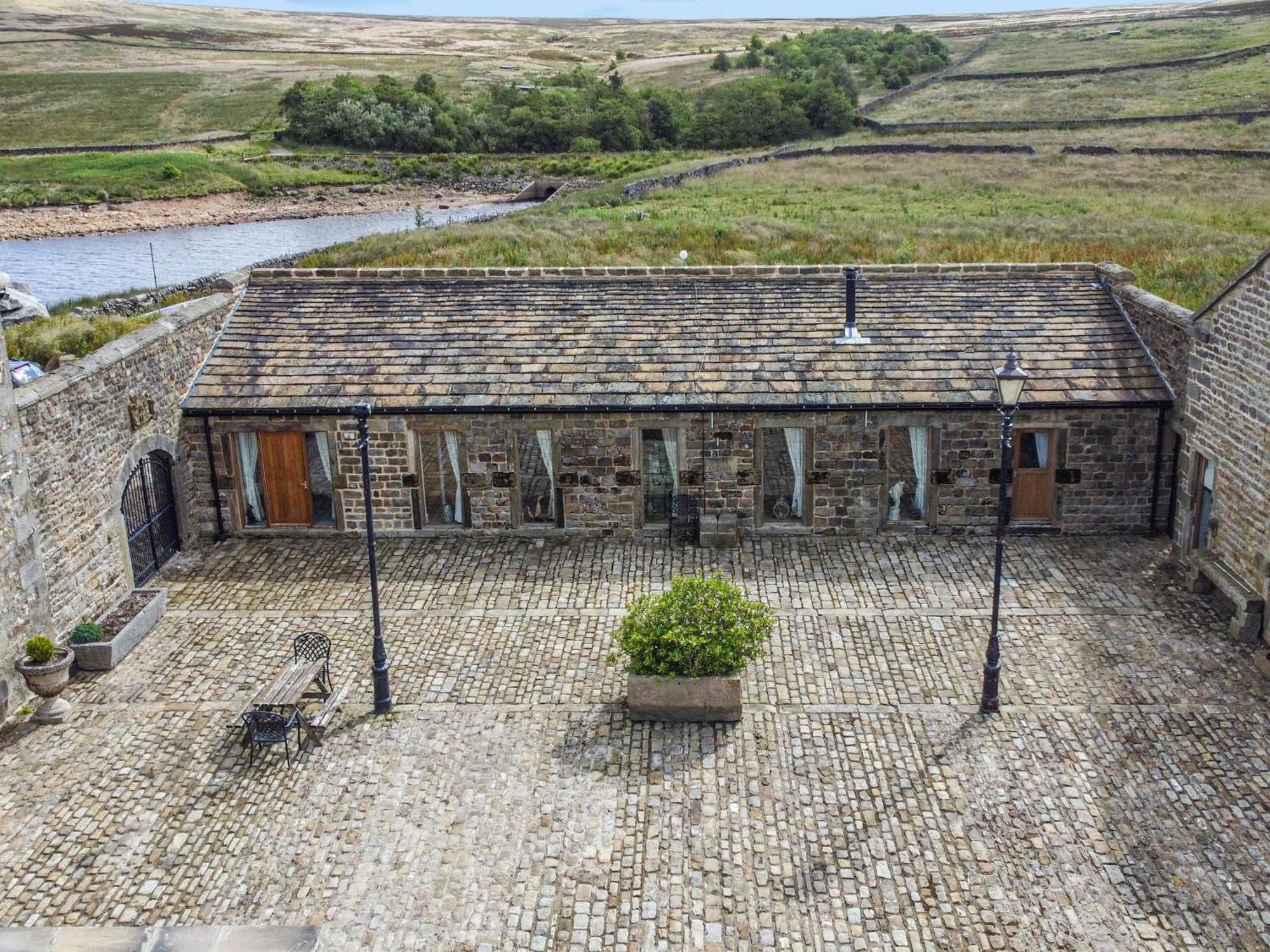 Snave Barn Villa Skipton Exterior photo